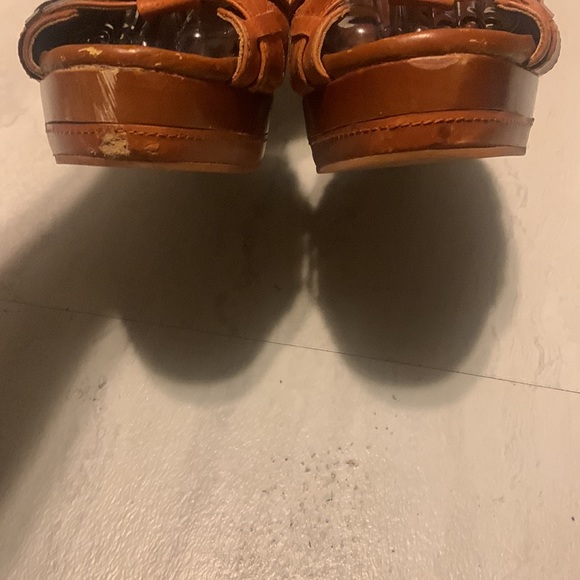 N.Y.L.A. Women's Brown Leather Strap Heeled Sandals Size 10 (FLAWS) - Picture 11 of 15